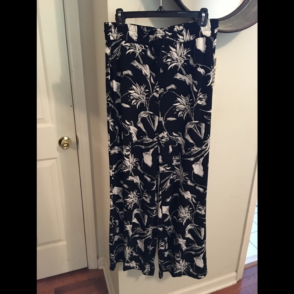 White House Black Market wide leg pants